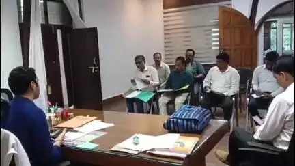 मंझनपुर: मंझनपुर कलेक्शन में डीएम की अध्यक्षता में प्रधानमंत्री इंटर्नशिप योजना की समीक्षा बैठक संपन्न