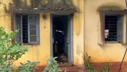 ಬೆಳಗಾವಿ: ನಗರದ ಕೊಲ್ಲಾಪುರ ವೃತ್ತದ ಬಳಿ ಕೊಳೆತ ಸ್ಥಿತಿಯಲ್ಲಿ ಭೀಕ್ಷುನ ಶವ ಪತ್ತೆ