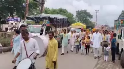 ब्यावरा: ब्यावरा शहर के वैष्णो देवी मंदिर में श्रीमद् भागवत कथा के लिए भव्य कलश यात्रा निकाली गई