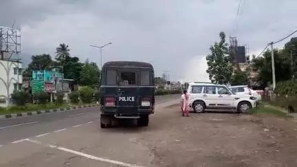 নাকাশিপাড়া: ডাকাতির উদ্দেশ্যে জড়ো হওয়ার অভিযোগে গাছা থেকে গ্রেপ্তার ব্যক্তি, পেশ আদালতে