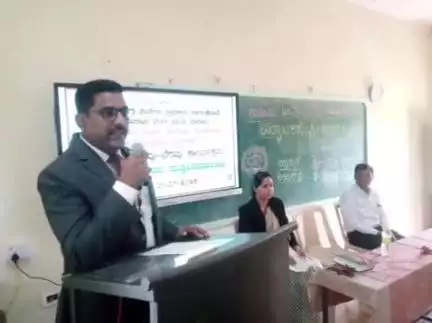 ಗುಳೇದಗುಡ್ಡ: ಗುಳೇದಗುಡ್ಡ : ಪ್ರತಿಯೊಬ್ಬ ವಿದ್ಯಾರ್ಥಿಗಳು ಕಾನೂನಿನ ಅರಿವು ಹೊಂದುವ ಅಗತ್ಯವಿದೆ - ಪಟ್ಟಣದಲ್ಲಿ ಪ್ರಧಾನಿ ನ್ಯಾಯಾಧೀಶ ಹರೀಶ್ ಜಾದವ್ ಕರೆ