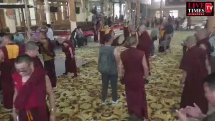 धर्मशाला में तिब्बती समुदाय के लोग दलाई लामा का जन्मदिवस धूमधाम के साथ मना रहे हैं