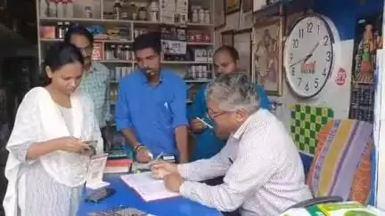 మెదక్: 4000 మెట్రిక్ టన్నుల యూరియా రైతులకు అందుబాటులో ఉన్నయి : జిల్లా వ్యవసాయ అధికారి వినయ్ కుమార్