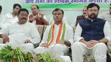 राजनांदगांव: शहर के जीई रोड स्थित जिला सतनाम भवन में कांग्रेस द्वारा बैठक का आयोजन किया गया, प्रदेश अध्यक्ष हुए शामिल