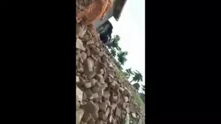 बंगाणा: महाल रामगढ़ में बारिश के कारण पशुशाला की दीवार गिरी, हुआ हजारों का नुकसान