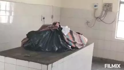 मुरैना: छोंधा नदी के रेलवे पुल के पास मिला युवक का शव, डॉक्टर ने किया पोस्टमार्टम, रेस्क्यू कर शव निकाला बाहर