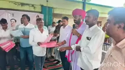 शिवगंज: पंचायतीराज राज्यमंत्री ओटाराम देवासी ने जिले के दौरे पर अरठवाडा में आयोजित शिविर का किया निरीक्षण