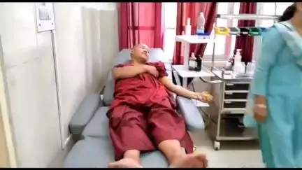 कुल्लू: बौद्ध भिक्षुओं ने रक्तदान शिविर का आयोजन किया, 40 यूनिट रक्त हुआ एकत्र: गोंपा के प्रेसिडेंट चुन्नी लाल नेगी