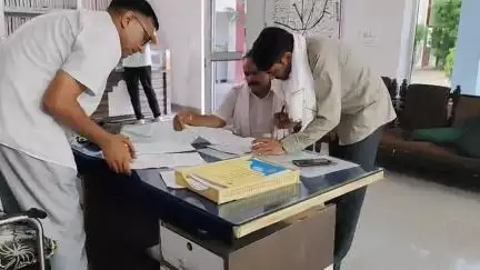 राजगढ़: राजगढ में एक व्यक्ति पर श्रीबालाजी ट्रेडिंग कम्पनी से धोखाधड़ी कर ट्रैक्टर लेकर अन्य व्यक्ति को विक्रय करने का आरोप