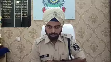 अंबिकापुर: अंबिकापुर-मैनपाट रोड पर खतरनाक बाइक स्टंट का वीडियो वायरल, सरगुजा पुलिस ने कार्रवाई की शुरुआत की