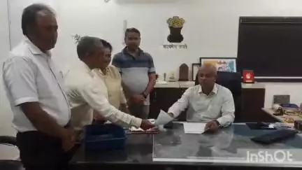 જીલ્લા ભાજપ દ્વારા મનપાના કમિશનર લેખિત રજુઆત કરી વેરા કરેલ વધારો પરત કરવા માંગ કરી