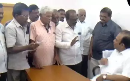 ప్రజల నుంచి అర్జీలు స్వీకరించిన ఒంగోలు ఎంపీ మాగుంట శ్రీనివాసులురెడ్డి