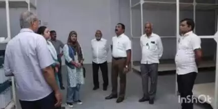 सोहागपुर: जिला निर्वाचन अधिकारी ने ईव्हीएम वेयरहाउस का निरीक्षण किया, राजनैतिक दल के प्रतिनिधि मौजूद रहे