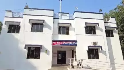 ભરૂચ: ભરૂચ કલેકટર કચેરી સામે જજીસ બંગલોઝમાં ફરજ બજાવતા પોલીસ જવાન નશાની હાલતમાં પકડાઈ જતા પોલીસ ફરિયાદ નોંધાઈ