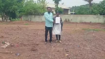 ధర్మారం: ఇందిరమ్మ ఇల్లు మంజూరయ్యాక పేరును తొలగించారు, కమ్మర్ ఖాన్ పేట్ గ్రామంలో లబ్ధిదారుల ఆరోపణ