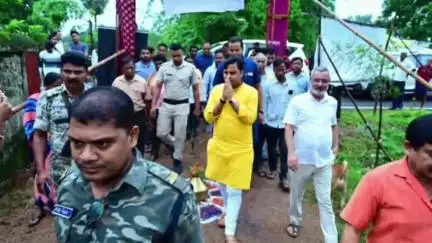 ଝାରସୁଗୁଡା: ଗୁଡ଼ିଗାଁ ଠାରେ ଜଙ୍ଗଲ, ପରିବେଶ ଓ ଜଳବାୟୁ ପରିବର୍ତ୍ତନ ବିଭାଗ ତରଫରୁ ଓଡ଼ିଶା ବନାଞ୍ଚଳ ଉନ୍ନୟନ ପ୍ରକଳ୍ପ ଓ ୭୬ ତମ ବନମହୋତ୍ସବ ସପ୍ତାହ ପାଲିତ