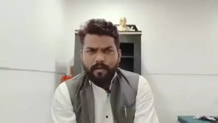 वाल्मीक कराडवर सुमोटो ॲट्रॉसिटी ॲक्टनुसार कारवाई करा; पॅंथर सेनेचे अध्यक्ष दीपक केदार यांची मागणी