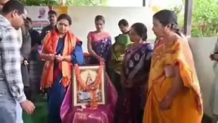 జడ్చర్ల: ప్రభుత్వ పాఠశాలకు త్వరలో మహర్దశ: రాజాపూర్ గ్రామంలో అదనపు గదులను ప్రారంభోత్సవంలో ఎంపీ డీకే అరుణ