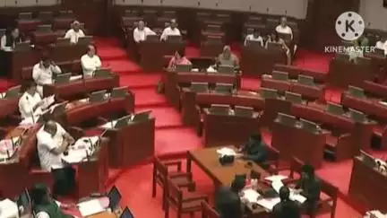 संगमनेर: उच्च व तंत्र शिक्षण विभागाने प्राध्यापकांच्या भर्तीबाबत तातडीने भूमिका घ्यावी; अधिवेशनात आमदार सत्यजित तांबेंचे लक्षवेधी