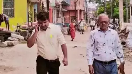 बिहार: नगर निगम आयुक्त ने छोटी और बड़ी पहाड़ी में सड़क निर्माण कार्य का किया निरीक्षण