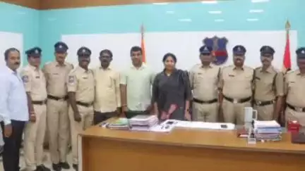 సిద్దిపేట అర్బన్: పోలీస్ కమిషనర్‌ను కలిసిన పదన్నోతి పొందిన హెడ్‌ కానిస్టేబుల్స్‌