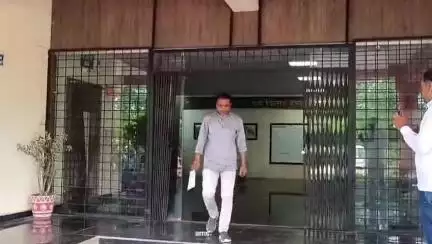 बड़वानी: अंजड़ के निजी स्कूल के संबंध में कलेक्टर व शिक्षा विभाग से की गई शिकायत, प्रबंधन ने आरोपों को बताया निराधार