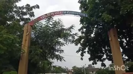 धामणगाव रेल्वे: दत्तापूर पोलिस स्टेशन हद्दीत राहणाऱ्या अल्पवयीन मुलीचा विनयभंग, फोटो व्हायरल करण्याची धमकी; युवकावर पोलिसांत गुन्हा दाखल