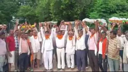 राजगीर: राजगीर में टमटम चालक यूनियन का चुनाव, मनोज कुमार फिर बने अध्यक्ष