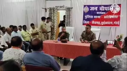 थाना दिवस में IG और SP ने ग्रामीणों से मिलकर सुरक्षा और सहयोग का भरोसा दिया, साल्हेवारा थाना में कार्यक्रम संपन्न