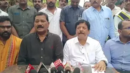 భీమిలి: బ్లూ ఫ్లాగ్ కు డోకా లేదు భీమిలి ఎమ్మెల్యే, గంటా వెల్లడి