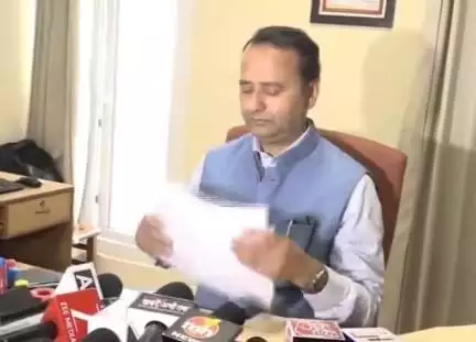 शिमला शहरी: राजस्व विभाग के विशेष सचिव डी.सी. राणा ने शिमला में कहा, बारिश से प्रदेश में 37 लोगों की मौत, 400 करोड़ का नुकसान