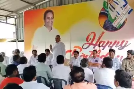 రాజమండ్రి సిటీ: ప్రజలను నిట్టనున్న మోసం చేసిన కూటమి ప్రభుత్వం:  వైసీపీ జిల్లా అధ్యక్షుడు చెల్లుబోయిన వేణుగోపాల్ కృష్ణ