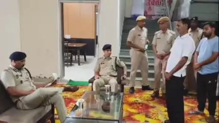 पाली: पुलिस लाइन पाली पहुंचे आईजी रेंज जोधपुर विकास कुमार, पुलिस से जुड़ी समस्याओं के समाधान को लेकर लोगों से की मुलाकात