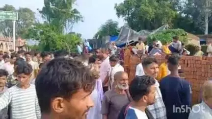 रजौली: कुड़ला मोहल्ले में ट्रक से टकराई टोटो, सब्जी व्यापारी की हुई मौत