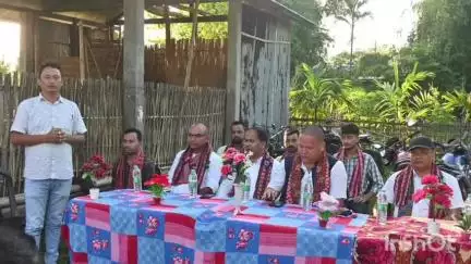 ধেমাজি: গোৰ্খা উন্নয়ন পৰিষদৰ পৰা ধেমাজিৰ বিভিন্ন গাঁৱত প্ৰকল্প নিৰ্মাণৰ আধাৰশিলা স্থাপন, উপস্থিত গোৰ্খা উন্নয়ন পৰিষদৰ অধ্যক্ষ