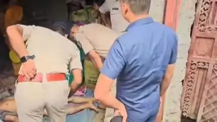 जगदीशपुर: लोदीपुर थाना क्षेत्र के चौधरी टोला में युवक की पीट-पीटकर हत्या, मौके पर पहुंची पुलिस