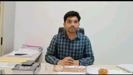 विजयराघवगढ़: विजयराघवगढ़ एसडीएम ने इटौरा और इटमा का किया निरीक्षण, पटवारी के अनुपस्थित मिलने पर निलंबन आदेश जारी