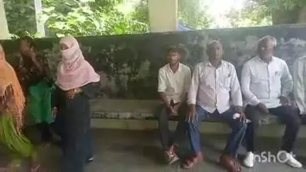 धौरहरा: लबैदपुर गांव की विवाहिता ने संदिग्ध परिस्थितियों में लगाई फांसी, मायके पक्ष ने ससुराल पक्ष पर गंभीर आरोप लगाए