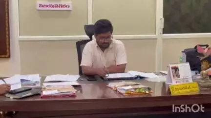 విజయనగరం: జిల్లా వ్యాప్తంగా రహదారులపై ప్రమాదాల నివారణకు కఠిన చర్యలు అమలు చేయాలని ఆదేశించిన జాయింట్ కలెక్టర్ సేతు మాధవన్