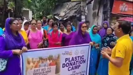 হাসনাবাদ: প্লাস্টিক মুক্ত পরিবেশ গড়ে তুলতে ভেবিয়া বাজার এলাকায় প্রচার অভিযান উপস্থিত পঞ্চায়েত প্রধান