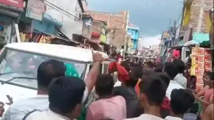 बेगूसराय: बेगूसराय में बुजुर्ग की हत्या के बाद सड़क जाम, लोगों का बवाल, आरोपी की पिटाई, एसपी ने दिया जांच का आदेश
