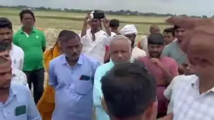गोरखपुर: खोराबार के ग्राम प्यासी के प्रधान द्वारा बिना काम कराए मनरेगा का पैसा निकालने के मामले में जांच टीम ने की जांच