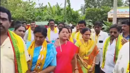 భీమవరం: చినరంగనిపాలెంలో సుపరిపాలన తొలి అడుగు కార్యక్రమాన్ని నిర్వహించిన నియోజకవర్గ టీడీపీ ఇన్చార్జ్ సీతారామలక్ష్మి