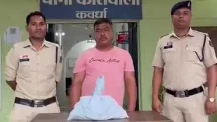 कवर्धा: रायपुर राजनांदगांव बायपास में अवैध शराब परिवहन के आरोपी को 32 पौवा देशी शराब के साथ किया गया गिरफ्तार