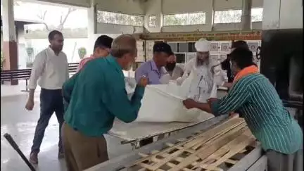 जगाधरी: जिंदा इंसान एनजीओ द्वारा मिले शव का शिव सेवा समिति ने यमुना तट पर किया अंतिम संस्कार