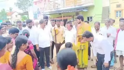 ಮಾಗಡಿ: ಹೊಸಪಾಳ್ಯ ಗ್ರಾಮದಲ್ಲಿ ವಿವಿಧ ಅಭಿವೃದ್ಧಿ ಕಾಮಗಾರಿಗೆ ಶಾಸಕ ಚಾಲನೆ