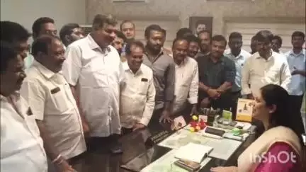కరీంనగర్: డంపింగ్ యార్డ్ సమస్యతో ఐదు కాలనీల ప్రజలు ఇబ్బందులు పడుతున్నారు: కాంగ్రెస్ పార్లమెంట్ ఇంచార్జ్ వెలిచాల రాజేందర్ రావు
