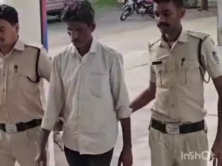 कन्नौद: कन्नौद थाना क्षेत्र में गांजे की पुड़िया बेचने वाला गिरफ्तार, पिकअप चालक व हम्माल थे ग्राहक