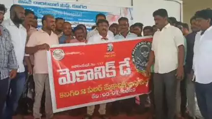 కనిగిరి: బైక్ మెకానిక్ ల సమస్యల పరిష్కారానికి కృషి: కనిగిరి ఎమ్మెల్యే ముక్కు ఉగ్ర నరసింహారెడ్డి