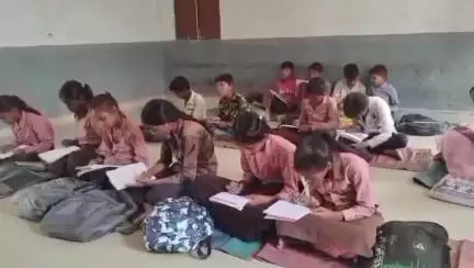 डुमरियागंज: डुमरियागंज ब्लॉक के 17 विद्यालयों को किया जाएगा शिफ्ट, खंड शिक्षा अधिकारी ने दी जानकारी